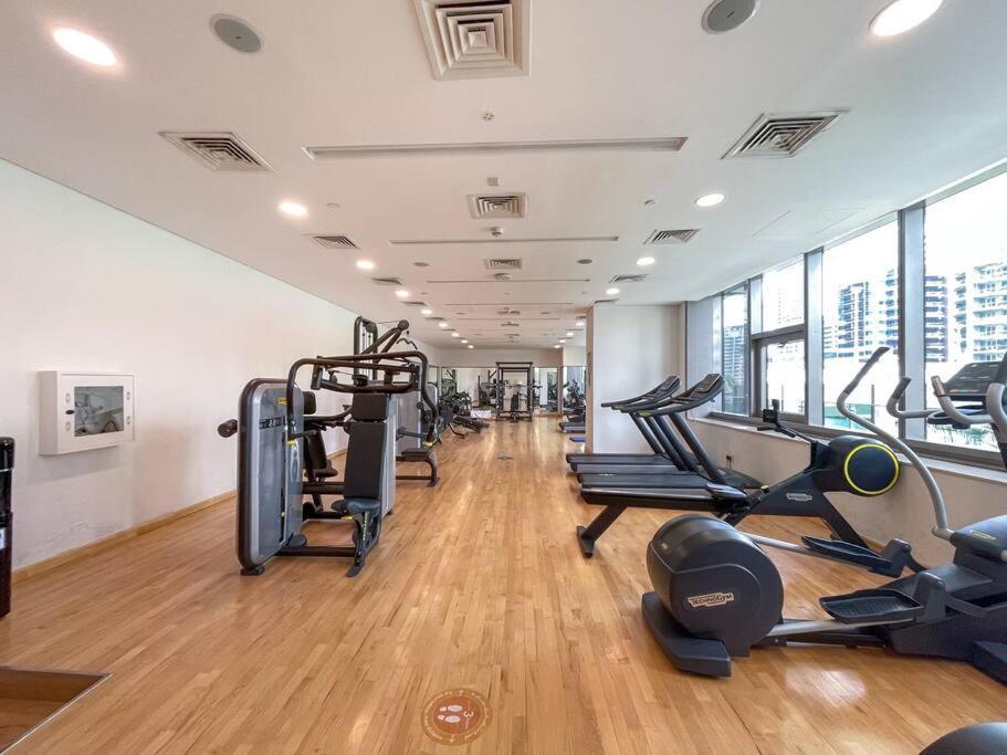 Cozy Studio In Sparkle Tower Jbr By Suiteable Dubai Exterior photo